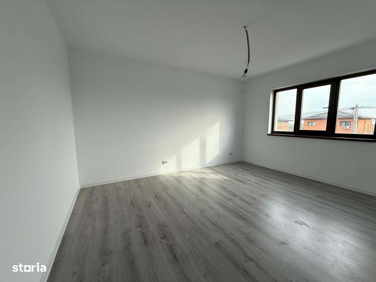 Vila individuala ~ 4 camere 2 bai ~ pod ~ incalzire pardoseala ~-1