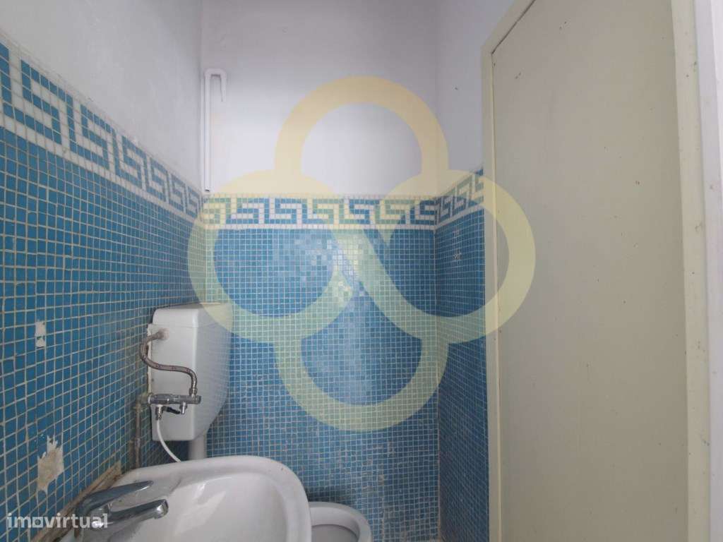 Loja Cabeleireiro e spa na Avenida Afonso III Penha de França Lisboa - Grande imagem: 5/12