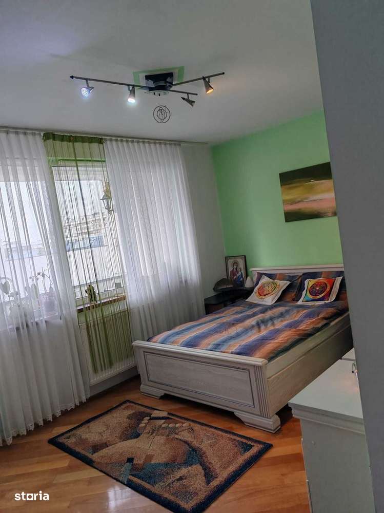 cv 185 Hortensiei, apartament 2 camere decomandat,etaj III+loc parcare-4