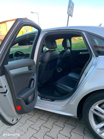 Audi A4 2.0 TDI - 13