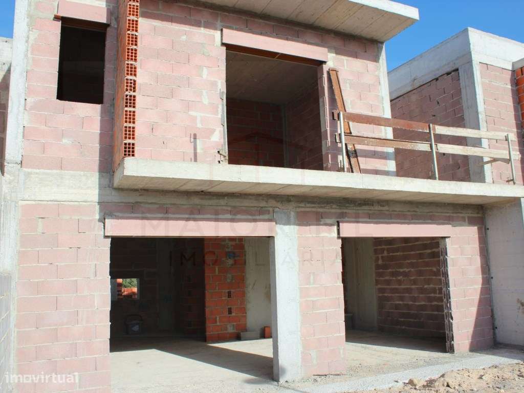 Moradias T3 em construção na urbanização Fonte Lagoa, Rio Maior-8