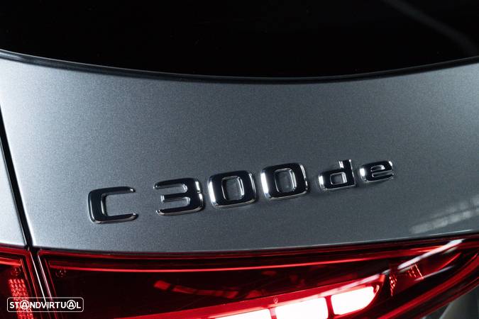 Mercedes-Benz C 300 de AMG Line - 17