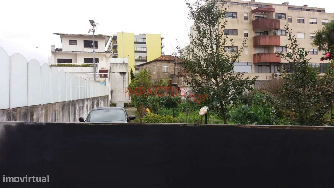 Moradia em pedra para restauro - Grande imagem: 5/35