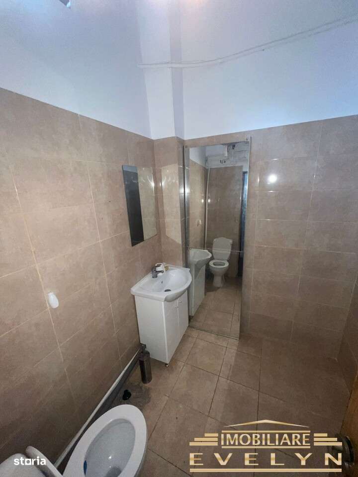 De Vanzare Spatiu Comercial, Zona Imparat Traian ( la 2 min. de MALL-7