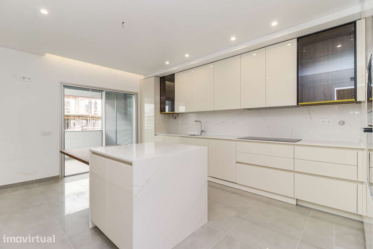 EMPREENDIMENTO DE LUXO - APARTAMENTO T3 - Grande imagem: 2/31