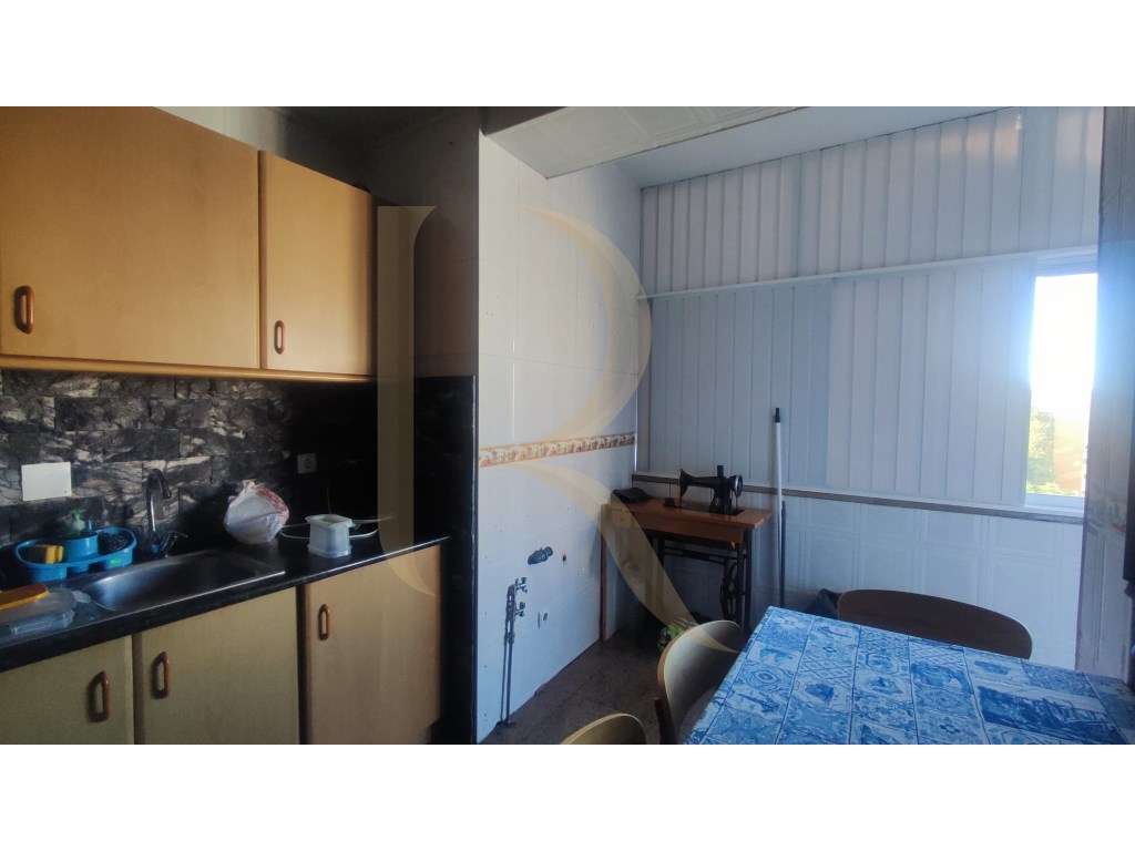 Apartamento T2, transformado em T3, em prédio com elevador - Perto ... - Grande imagem: 5/15