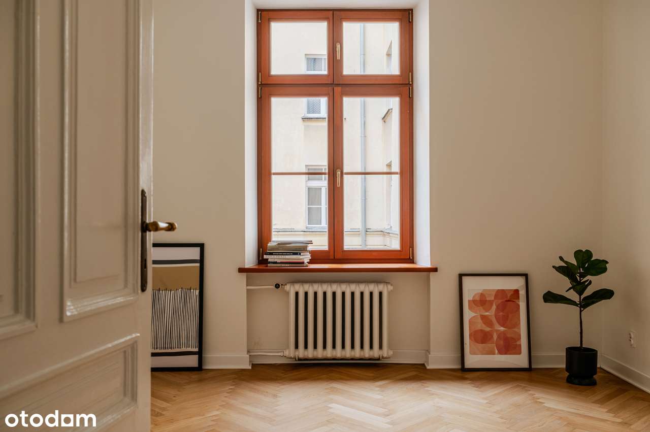 Przestronne mieszkanie ze sztukateriami w historycznej kamienicy - Pełny obrazek: 5/10