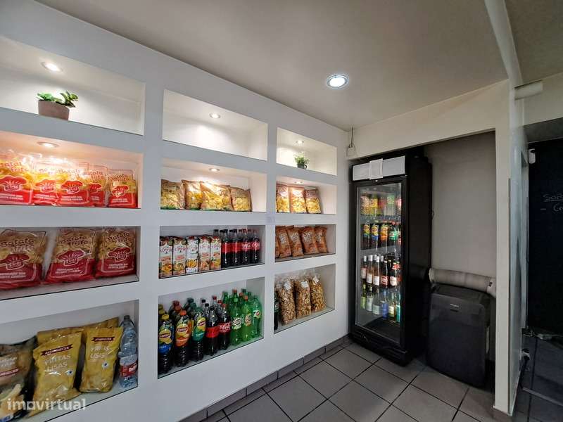 Trespasse Churrasqueira Take Away no Centro de Torres Vedras - Grande imagem: 2/9