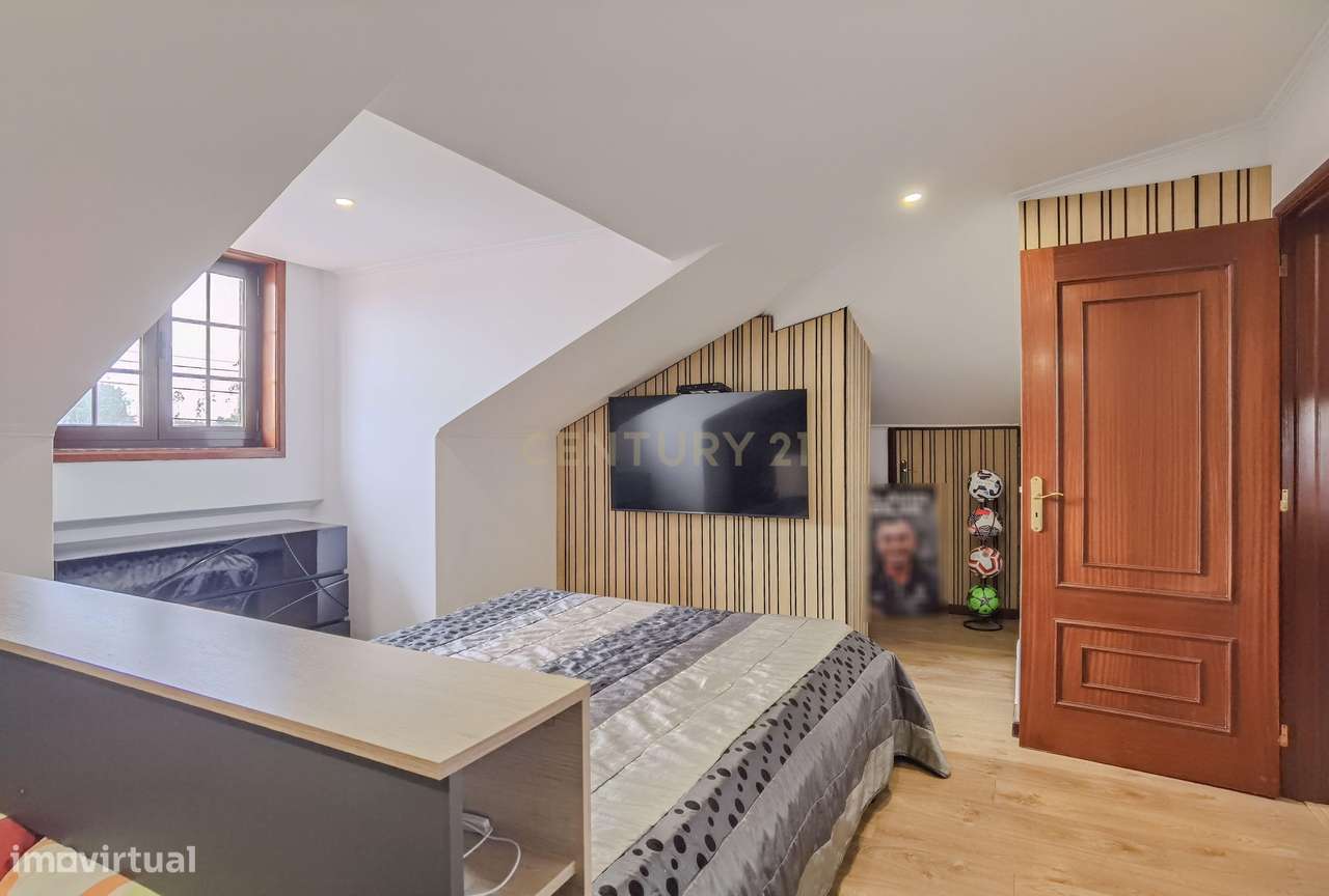 Moradia 4 frentes, T4 em Paiço, Lavra-45