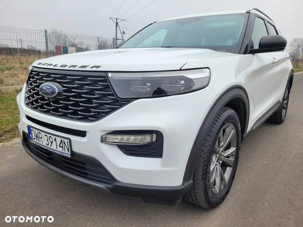 Ford Explorer - 1