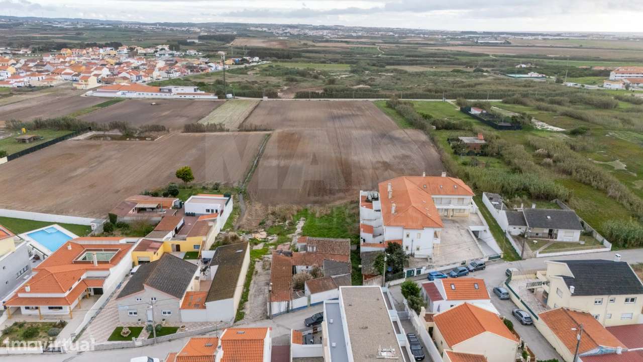 Terreno para Construção a poucos metros da Praia do Baleal - Grande imagem: 4/17