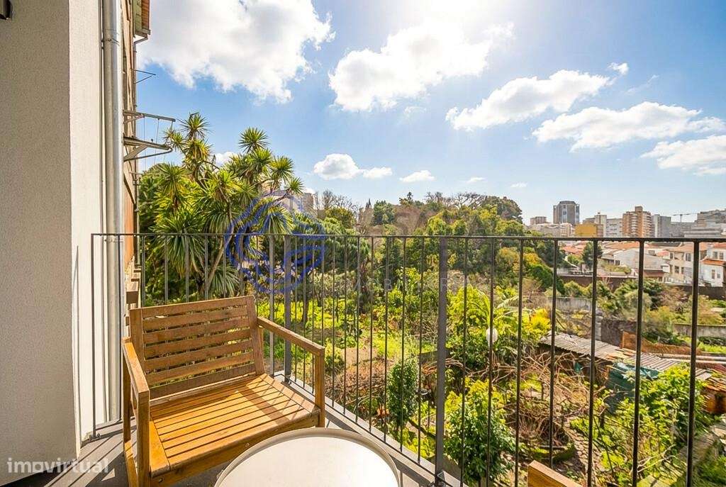 T1NOVO|VARANDA|ELEVADOR| BAIRRO DAS ARTES |HOSPITAL SANTO ANTÓNIO|PORT - Grande imagem: 2/25