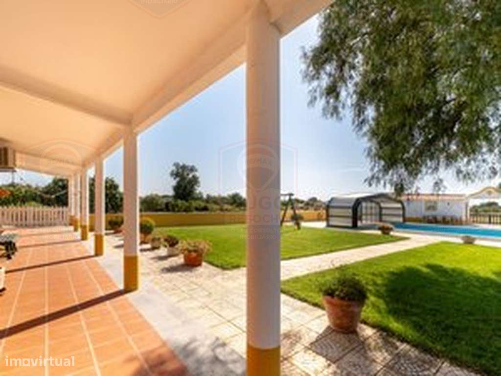 Descubra o privilégio de viver no coração do Alentejo!-45