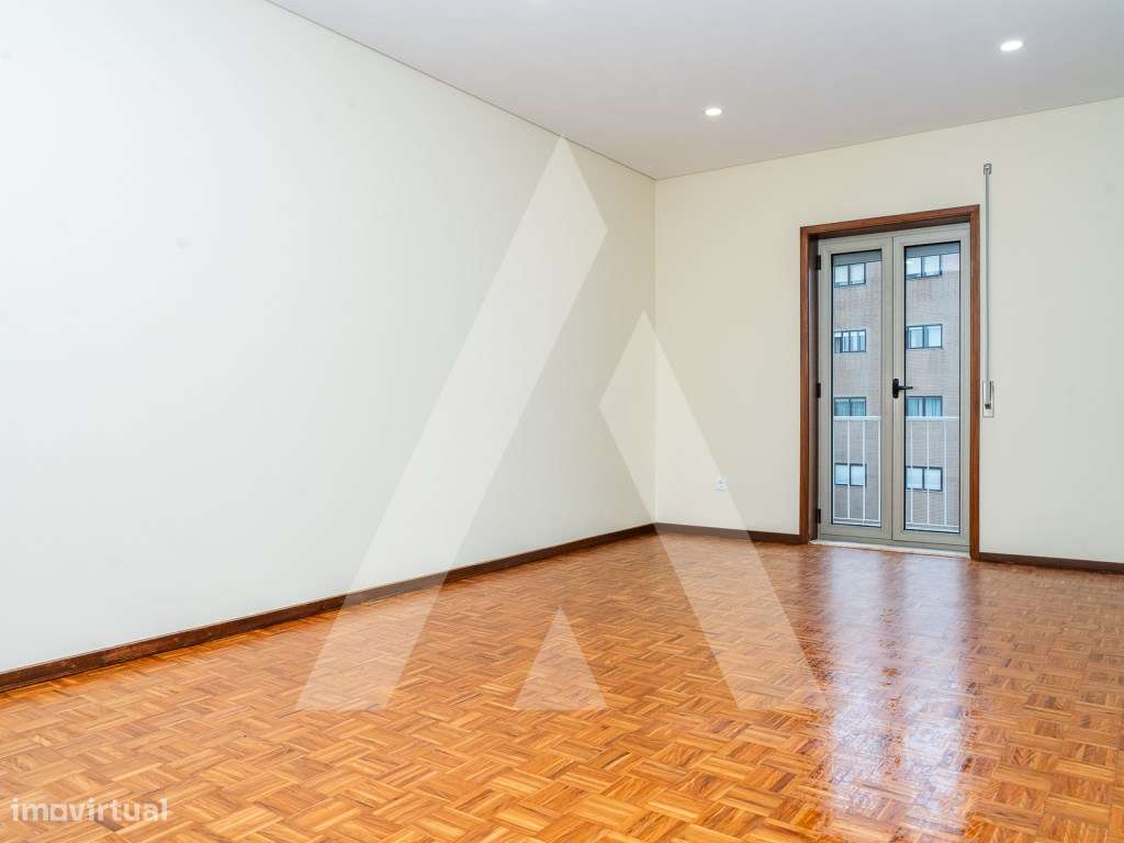 Apartamento T2+1 em Canidelo (Remodelado) - Grande imagem: 5/22