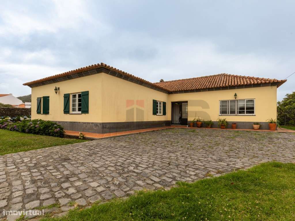 Moradia Térrea Isolada - Pico da Pedra-32