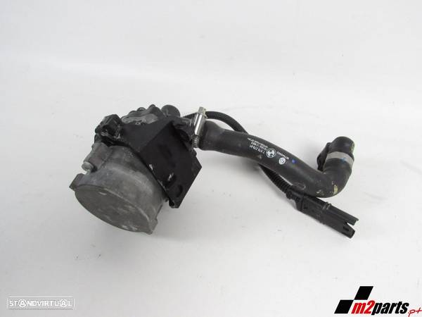 Bomba de Água Suplementar Seminovo/ Original BMW X5 (E70)/BMW X6 (E71, E72)/BMW... - 1