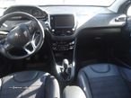 Peugeot 208 de 2012 - 10