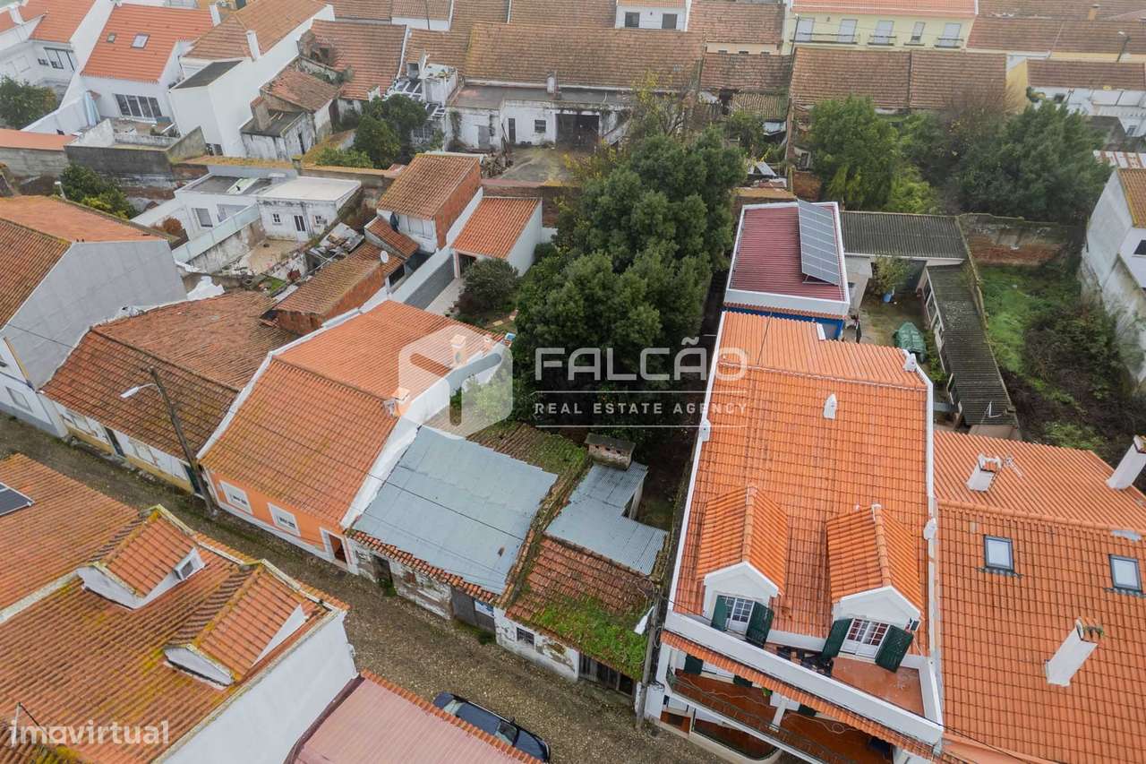 Moradia para Restaurar T3 Venda em Almeirim,Almeirim - Grande imagem: 3/41