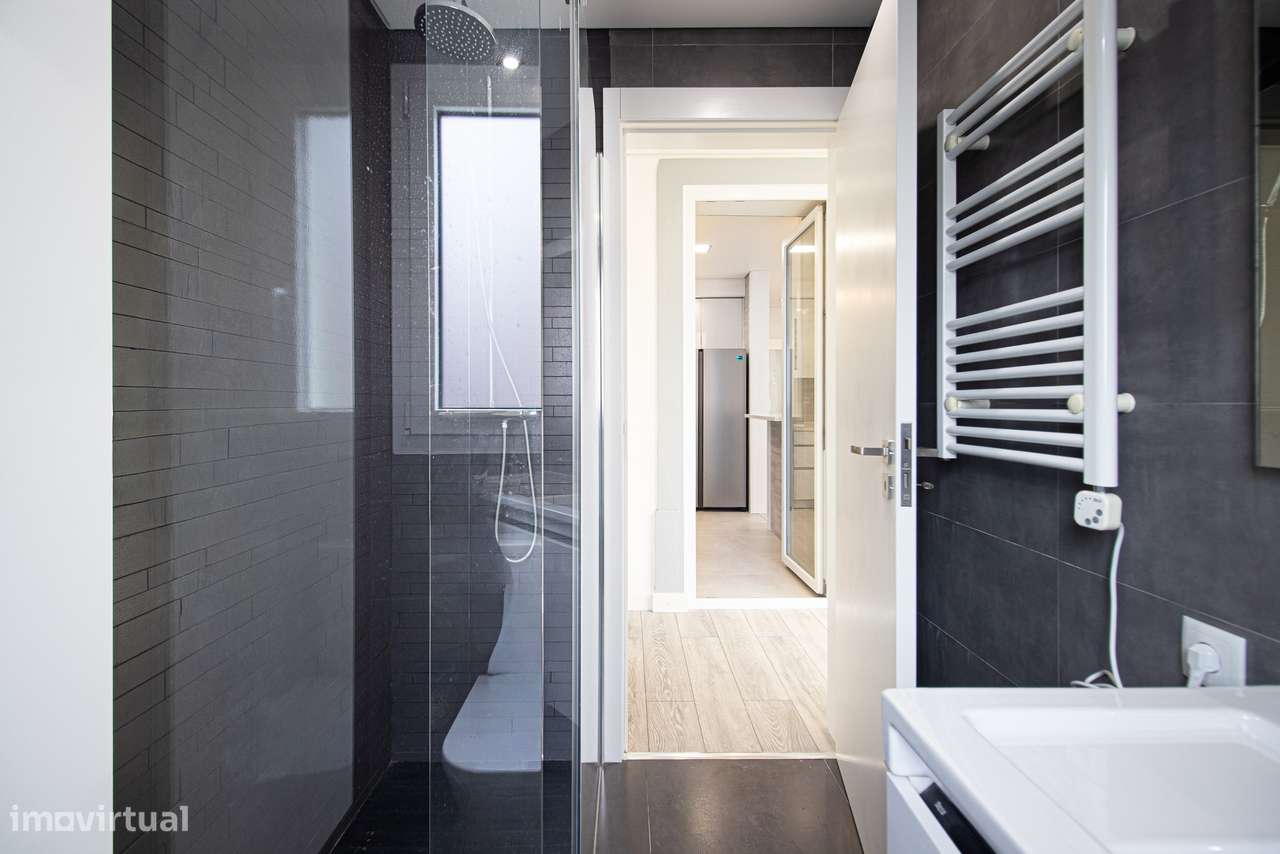 Apartamento T3 Totalmente Remodelado | Bairro de Santos / Rego – Lisbo-20