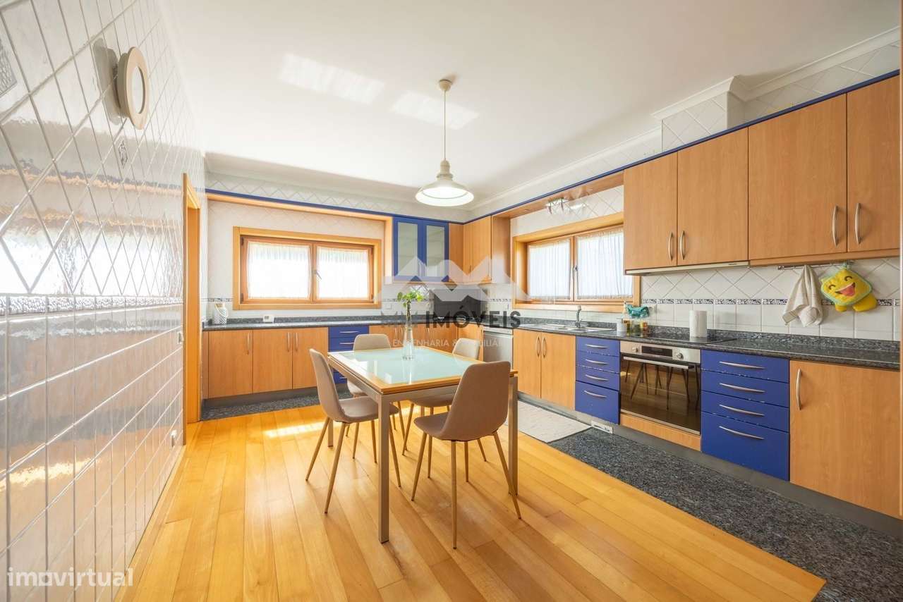 Moradia T5+2 | Vila Nova de Gaia | Luxo | Piscina | 4 Frentes | Garage - Grande imagem: 5/60