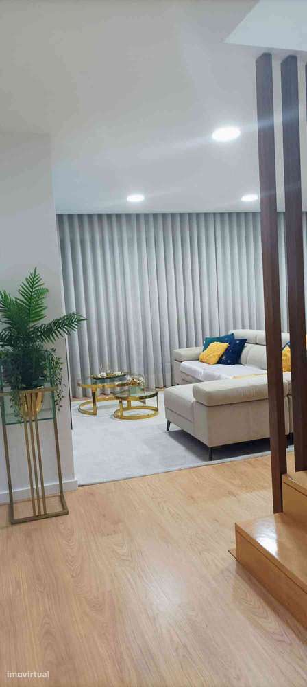 Moradia T3+ Escritório com piscina a 5 minutos do centro de Braga - Grande imagem: 3/33