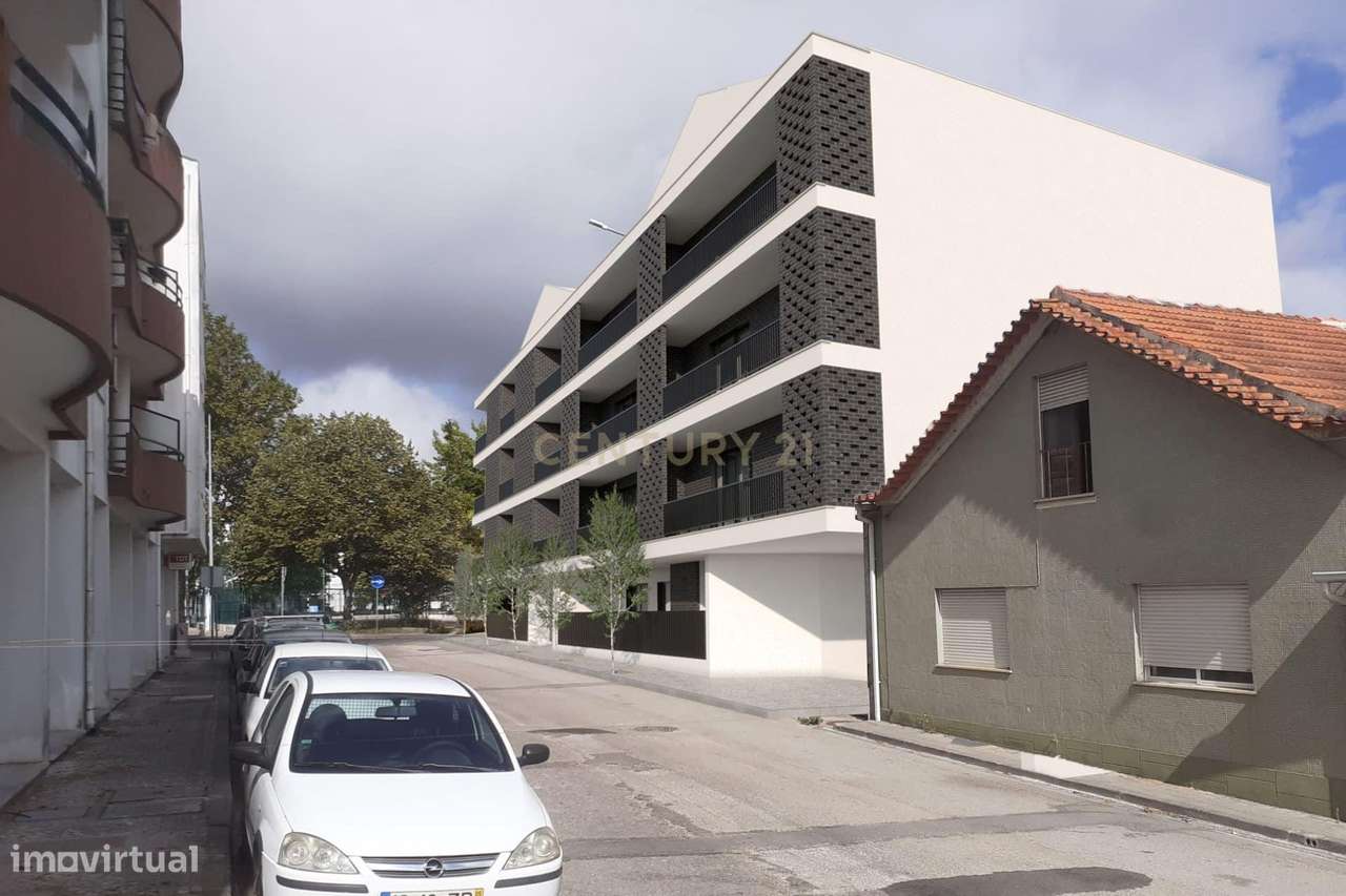 Terreno com Projeto Aprovado para Construção de 20 Apartamentos - Grande imagem: 4/43