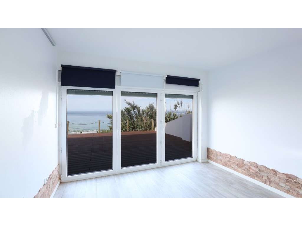 Moradia isolada V2+2 com vista mar na Praia da Légua-35