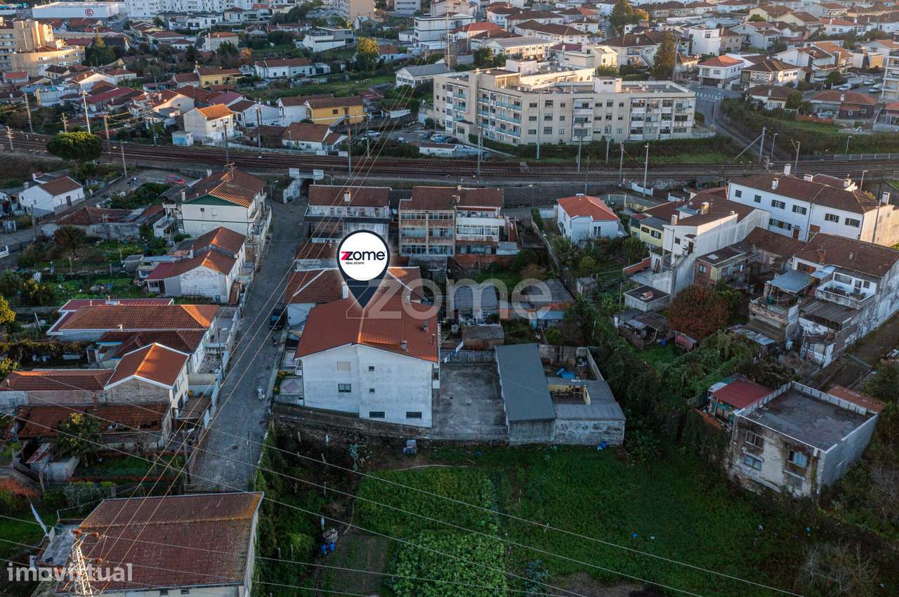 Apartamento T3 em Ermesinde com garagem Box-46