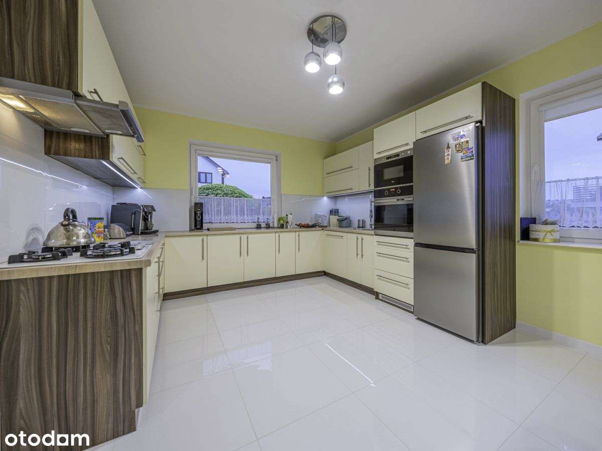 Nowoczesny wolnostojący dom-4