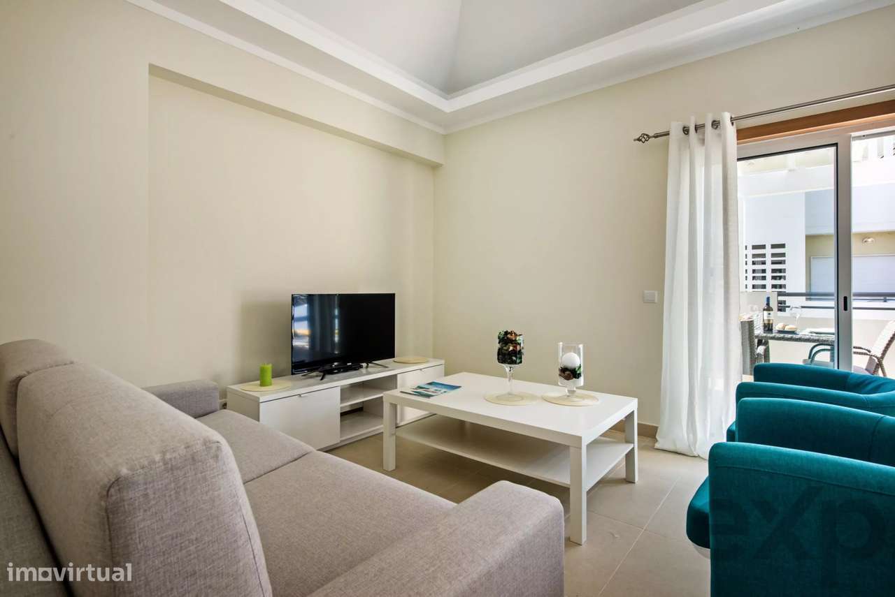 Viva ou Invista em Cabanas – T1 com Rooftop Privado e Piscina - Grande imagem: 4/24