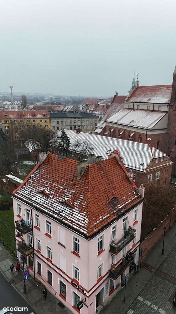 Piękna kamienica w sercu miasta-6