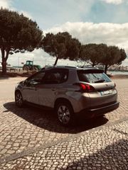 Peugeot 2008 1.6 BlueHDi Style