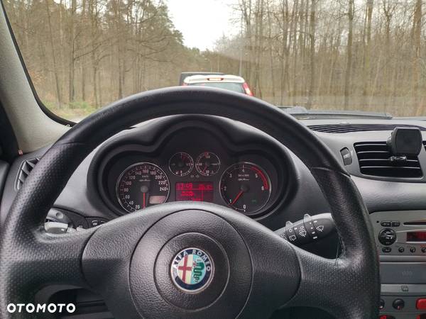 Alfa Romeo 147 1.9 JTD Progression - 20