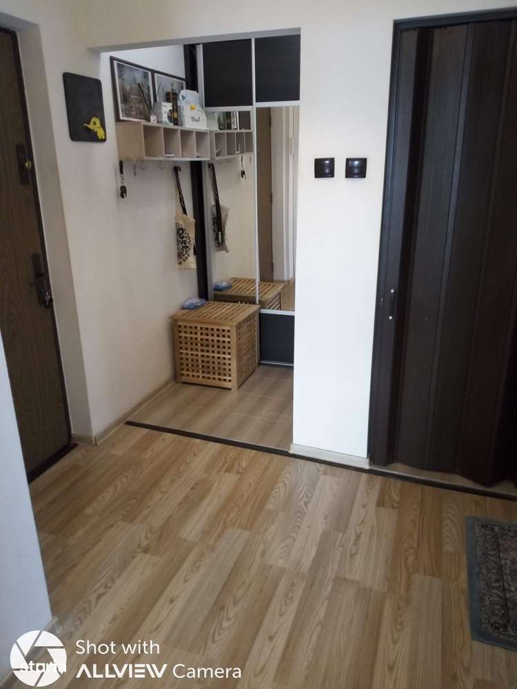 Inchiriez apartament 3 camere - Imagine principală: 4/6