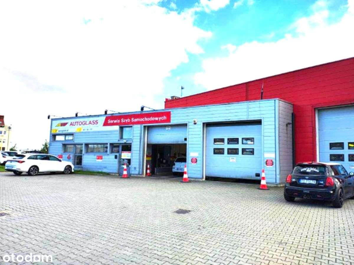 Budynek usługowo- magazynowy z zapleczem biurowo-socjalnym.-1