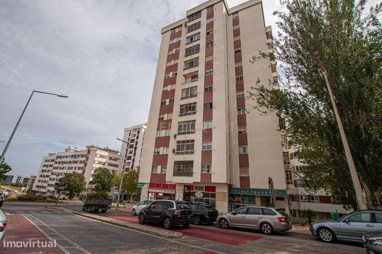 Apartamento T3 com vista cidade e rio na Póvoa de Santa Iria-22