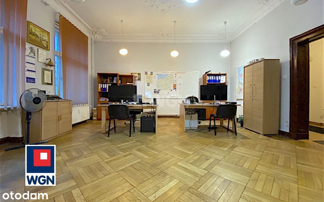 Centrum. Elegancki lokal 127m2 na parterze przy Al