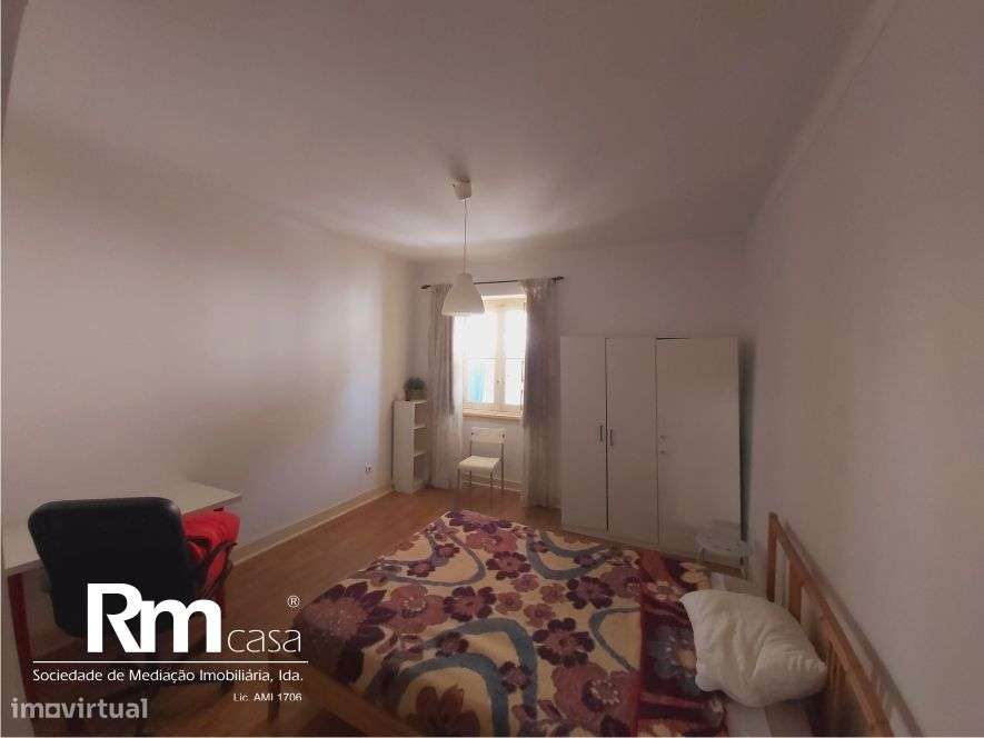 excelente prédio na Av. Emidio Navarro, junto ao Parque da Cidade-45