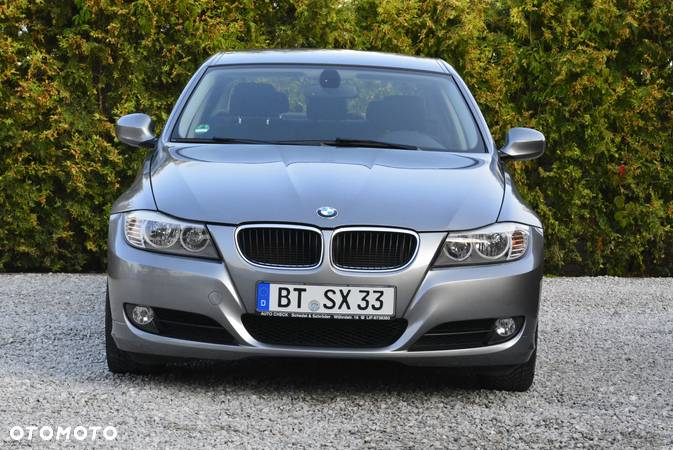 BMW Seria 3 318i Edition Lifestyle - 6