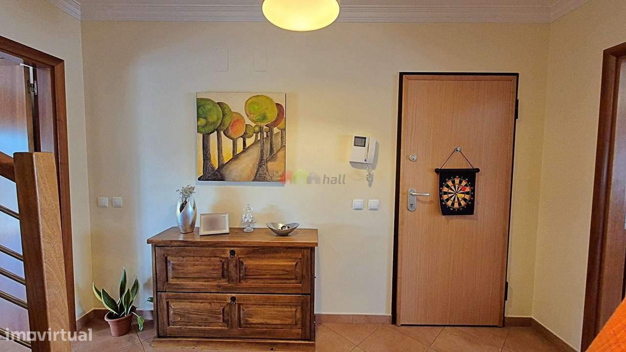 Moderno e confortável apartamento T3 duplex, com vista para o Castelo. - Grande imagem: 4/52