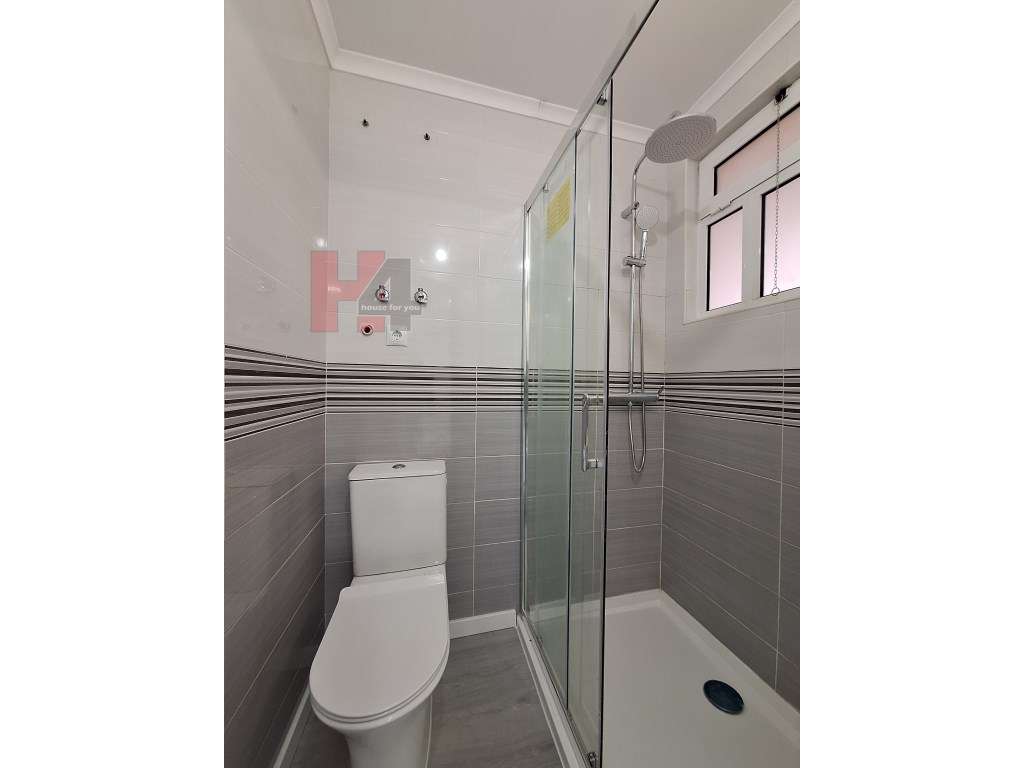 **Apartamento T2 Totalmente Remodelado na Pontinha(OFERTA DA ESCRIT...-14