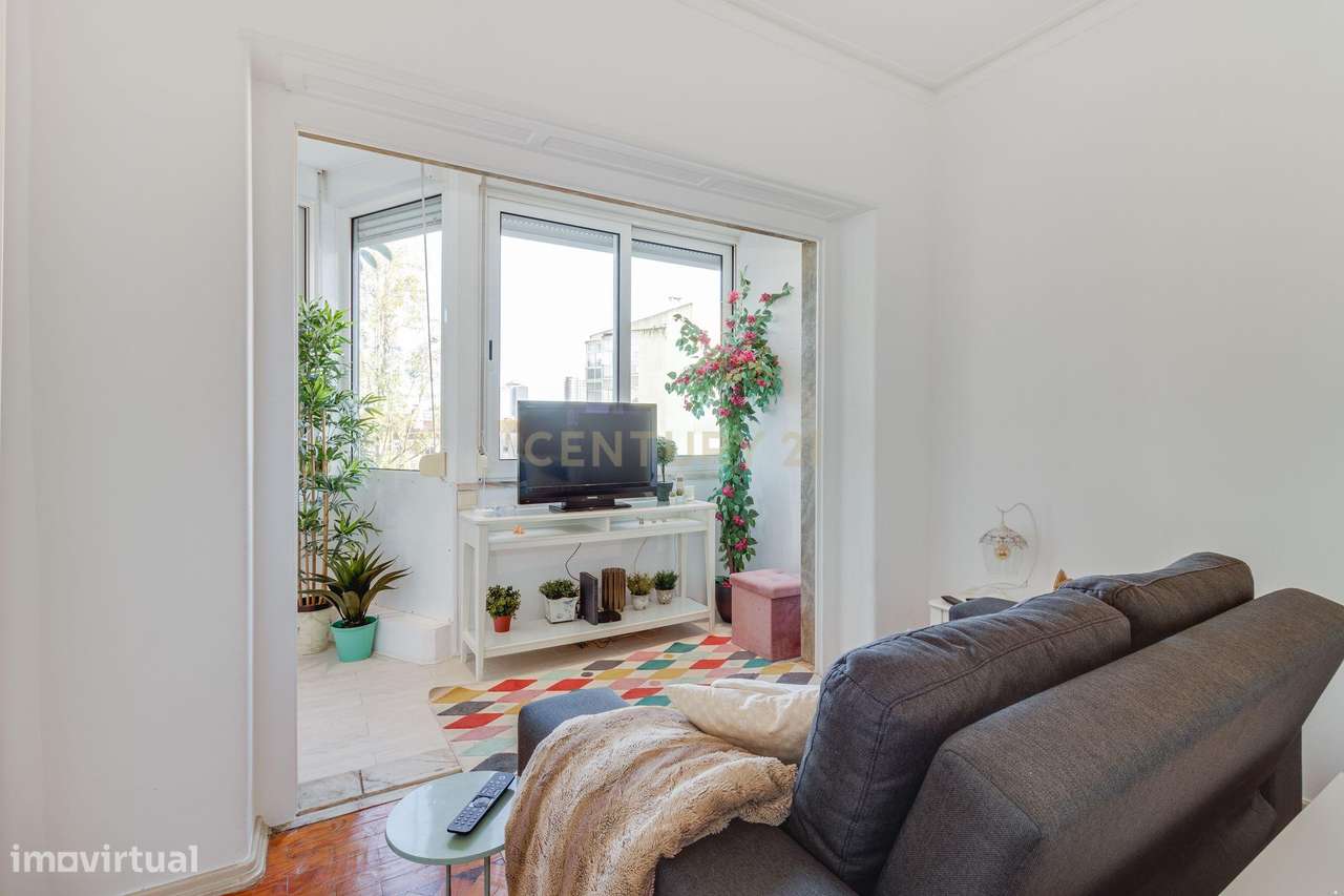 Acolhedor Apartamento T1 em São Domingos de Benfica, Lisboa - Grande imagem: 3/21
