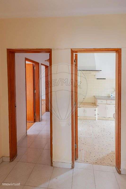 Moradia T8 para venda-23