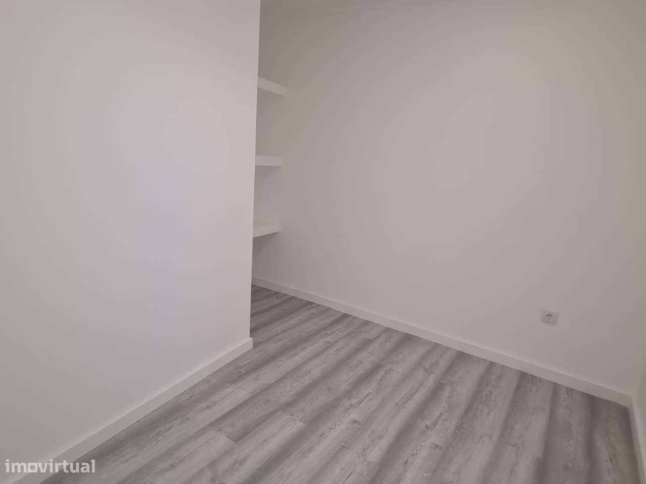 Moradia T3 Renovada Niza - Com Quintal-18
