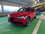 Alfa Romeo Stelvio - 1