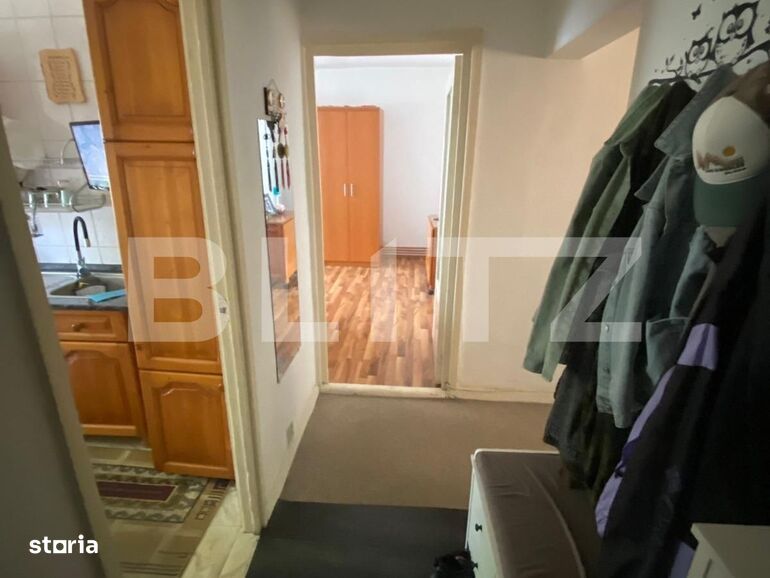 Apartament 4 camere, 78mp, decomandat, etaj intermediar, zona Campului