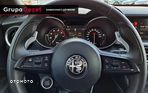 Alfa Romeo Stelvio - 13