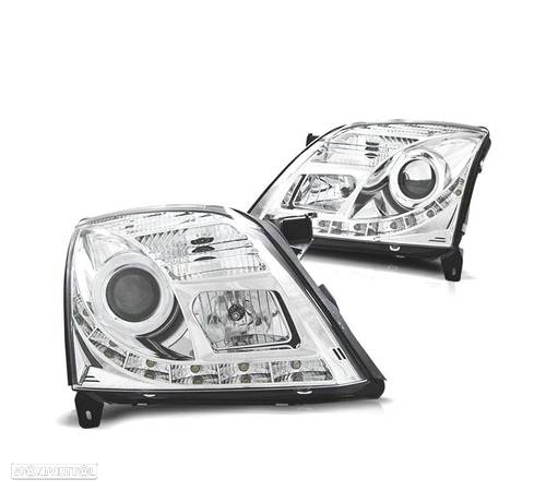 FARÓIS COM LUZ DIURNA LED PARA OPEL VECTRA C 02-05 FUNDO CROMADO - 1