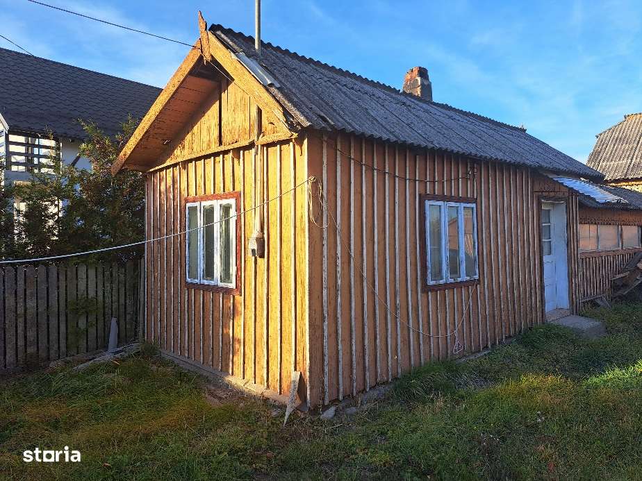 Vând casă batraneasca - Imagine principală: 4/7