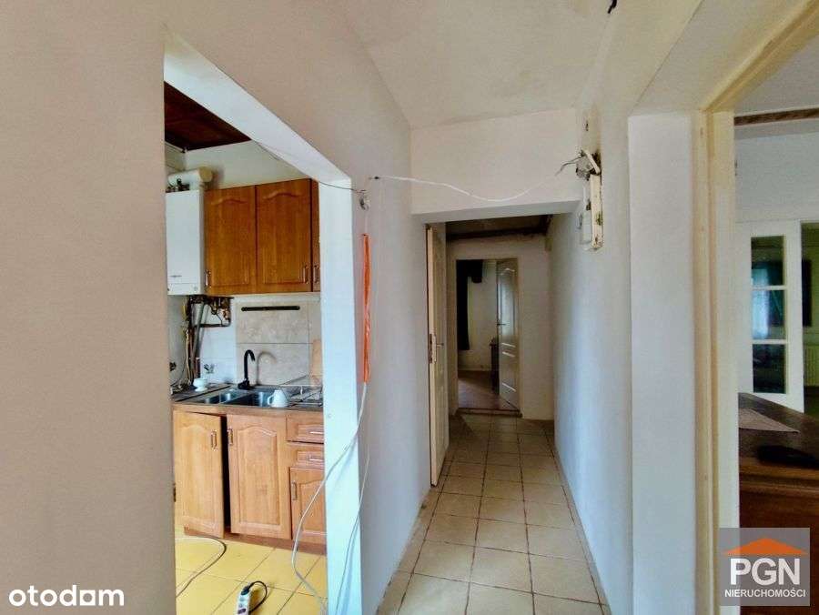 Połowa domu blisko centrum z działką-5